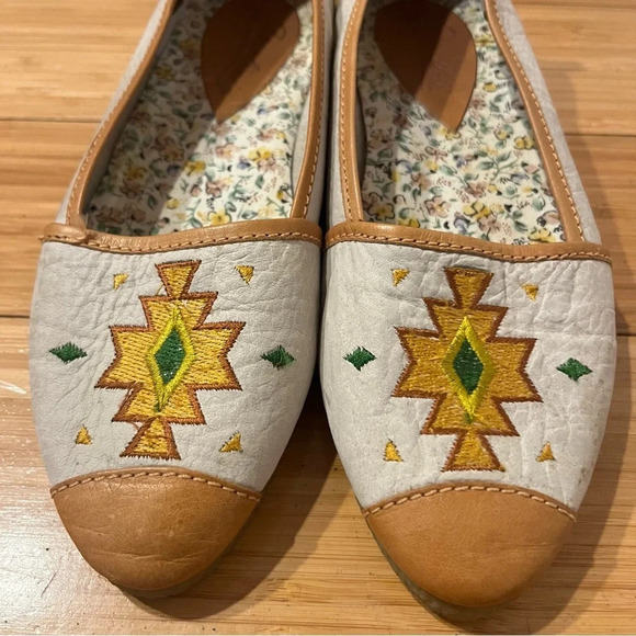 VTG GAROLINI Suede Aztec Embroidered Slip On Moccasins Loafers - Picture 3 of 6